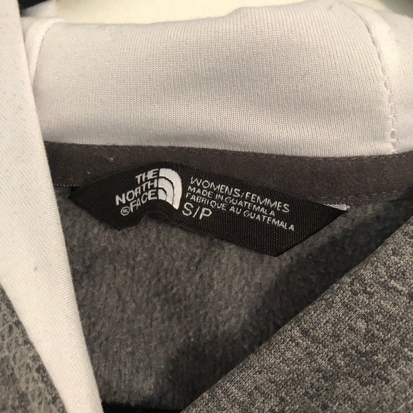 The north face hoodie - Picture 2 of 3